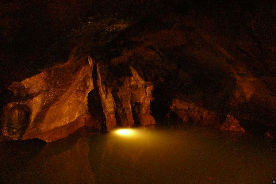 img00018.jpg